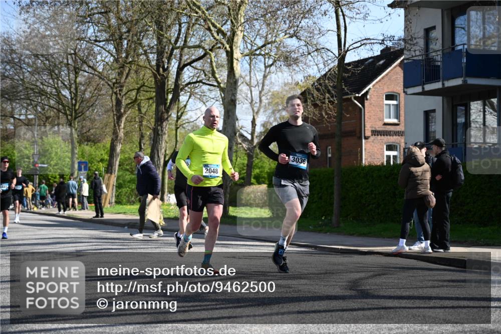 12.04.2026 - 45. Internationalen Wilhelmsburger Insellauf J. Mangold http://msf.ph/oto/9462500 12.04.2026 10:49:33 Ziel 3363, 2661, 4715, 2392, 3036, 2048, 3357, 2655, 5441, 3546, 2618, 2618, 2176, 2054, 3329, 3459, 4855, 4929, 4634, 3186, 3326, 3556 meine-sportfotos.de
