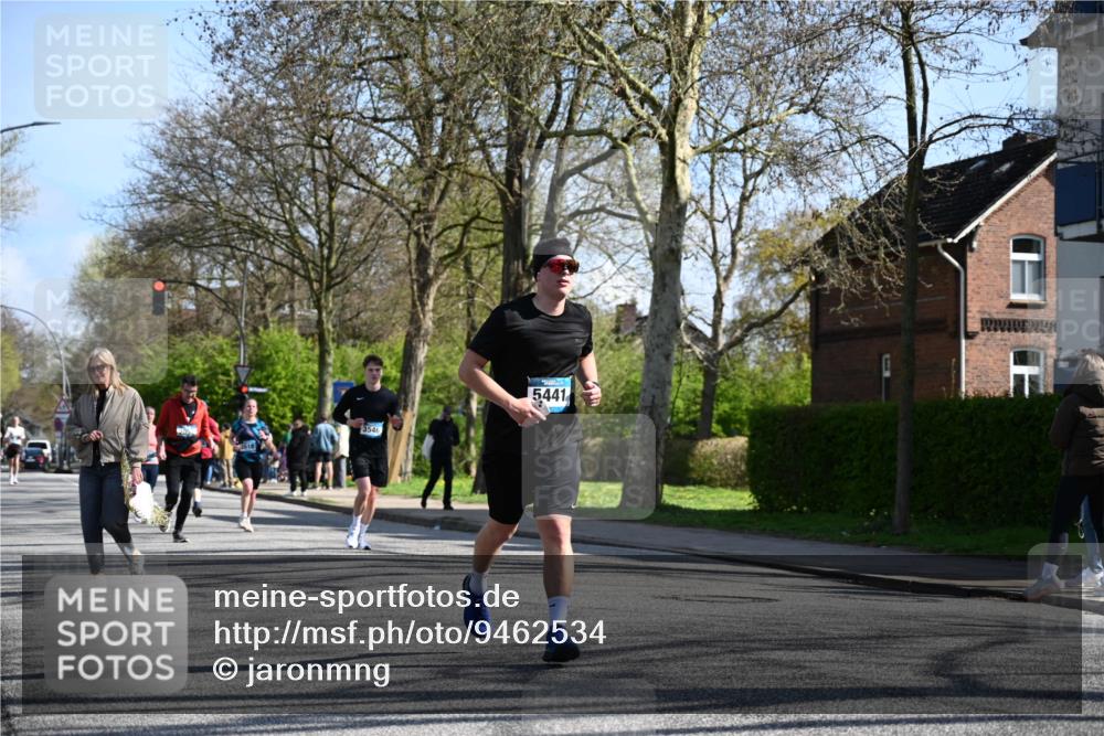 12.04.2026 - 45. Internationalen Wilhelmsburger Insellauf J. Mangold http://msf.ph/oto/9462534 12.04.2026 10:49:37 Ziel 4715, 2392, 3036, 2048, 3357, 2655, 5441, 3546, 2618, 2176, 2054, 3329, 3459, 4855, 4929, 4929, 4634, 3186, 3326, 3556, 3228, 5041, 5033, 4435 meine-sportfotos.de