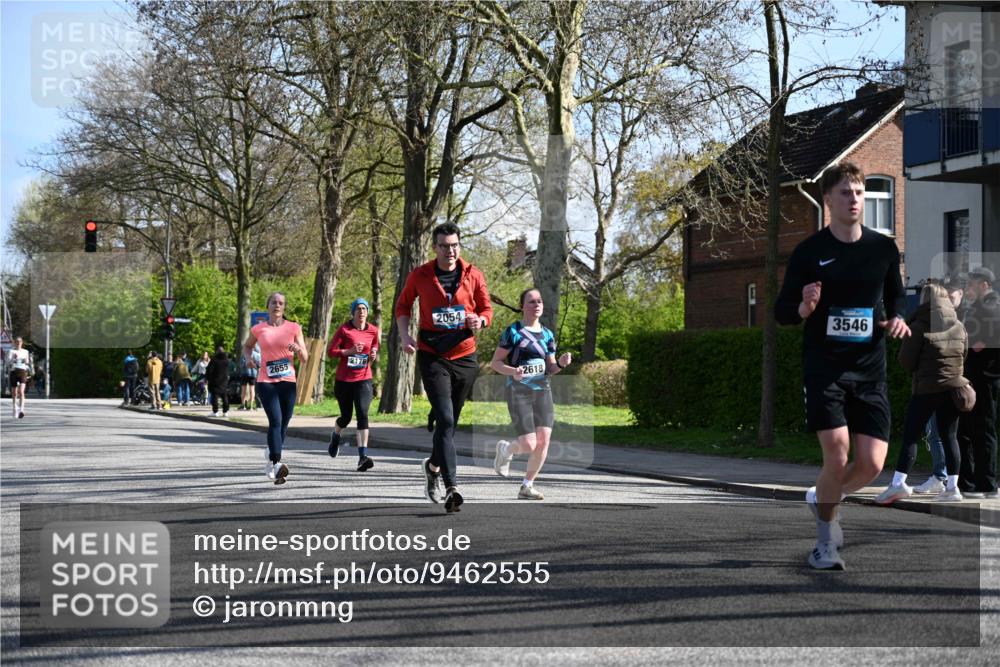 12.04.2026 - 45. Internationalen Wilhelmsburger Insellauf J. Mangold http://msf.ph/oto/9462555 12.04.2026 10:49:41 Ziel 3036, 2048, 3357, 2655, 5441, 3546, 2618, 2176, 2054, 3329, 3459, 4855, 4929, 4634, 3186, 3326, 3556, 3228, 5041, 5033, 4435, 2720, 3234, 3855 meine-sportfotos.de