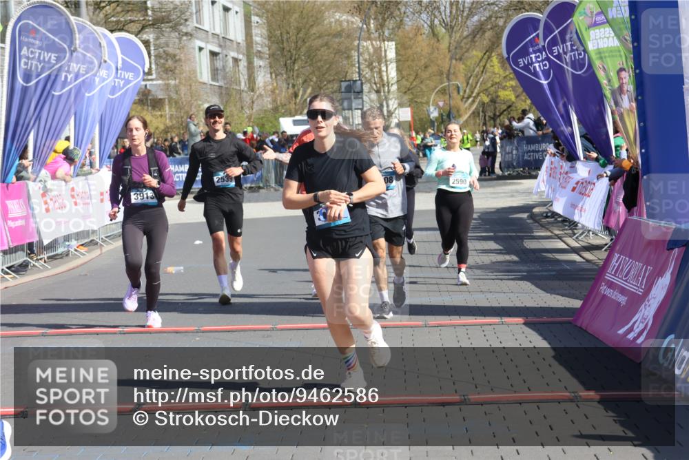 12.04.2026 - 45. Internationalen Wilhelmsburger Insellauf Strokosch-Dieckow http://msf.ph/oto/9462586 12.04.2026 11:11:08 Ziel 3507, 3913, 2208, 2539, 2513, 2590, 2576 meine-sportfotos.de