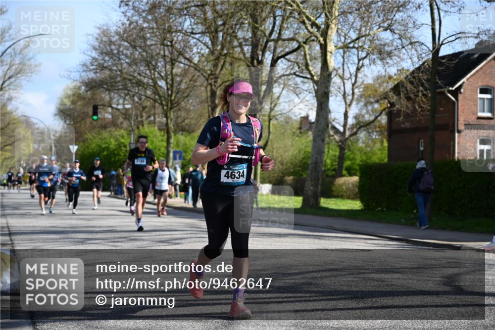 12.04.2026 - 45. Internationalen Wilhelmsburger Insellauf J. Mangold http://msf.ph/oto/9462647 12.04.2026 10:50:04 Ziel 4855, 4929, 4634, 3186, 3326, 3556, 3228, 5041, 5033, 4435, 2720, 3234, 3855, 2154, 3608, 4903, 2496 meine-sportfotos.de