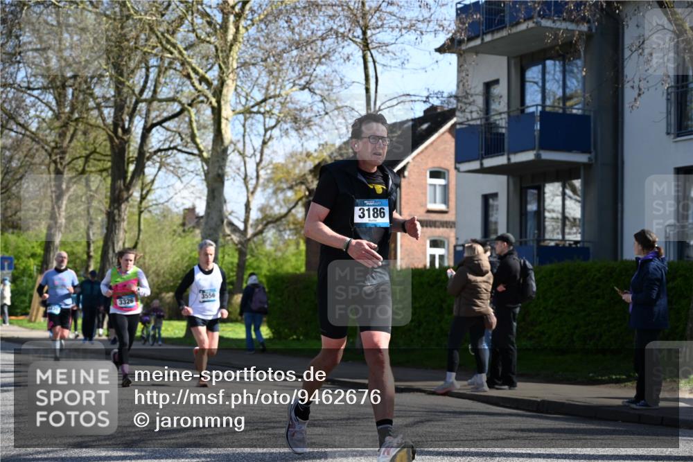 12.04.2026 - 45. Internationalen Wilhelmsburger Insellauf J. Mangold http://msf.ph/oto/9462676 12.04.2026 10:50:08 Ziel 4855, 4929, 4634, 3186, 3326, 3556, 3228, 5041, 5033, 4435, 2720, 3234, 3855, 2154, 3608, 4903, 2496, 2198, 2197 meine-sportfotos.de