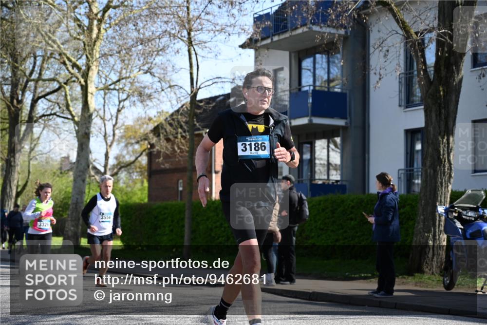 12.04.2026 - 45. Internationalen Wilhelmsburger Insellauf J. Mangold http://msf.ph/oto/9462681 12.04.2026 10:50:09 Ziel 4855, 4929, 4634, 3186, 3326, 3556, 3228, 5041, 5033, 4435, 2720, 3234, 3855, 2154, 3608, 4903, 4903, 2496, 2198, 2197 meine-sportfotos.de