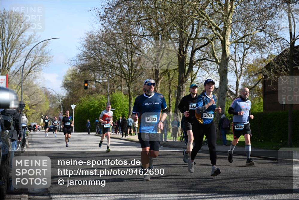 12.04.2026 - 45. Internationalen Wilhelmsburger Insellauf J. Mangold http://msf.ph/oto/9462690 12.04.2026 10:50:11 Ziel 4855, 4929, 4634, 3186, 3326, 3556, 3228, 5041, 5033, 4435, 2720, 3234, 3855, 2154, 3608, 4903, 2496, 2198, 2197 meine-sportfotos.de