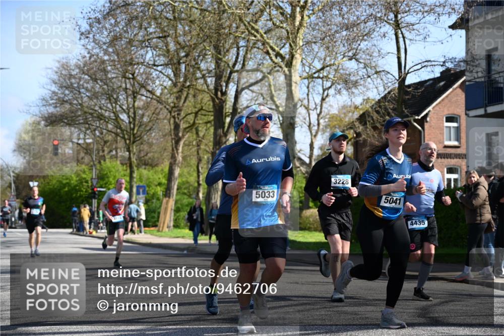 12.04.2026 - 45. Internationalen Wilhelmsburger Insellauf J. Mangold http://msf.ph/oto/9462706 12.04.2026 10:50:11 Ziel 4855, 4929, 4634, 3186, 3326, 3556, 3228, 5041, 5033, 4435, 2720, 3234, 3855, 2154, 3608, 4903, 2496, 2198, 2197 meine-sportfotos.de