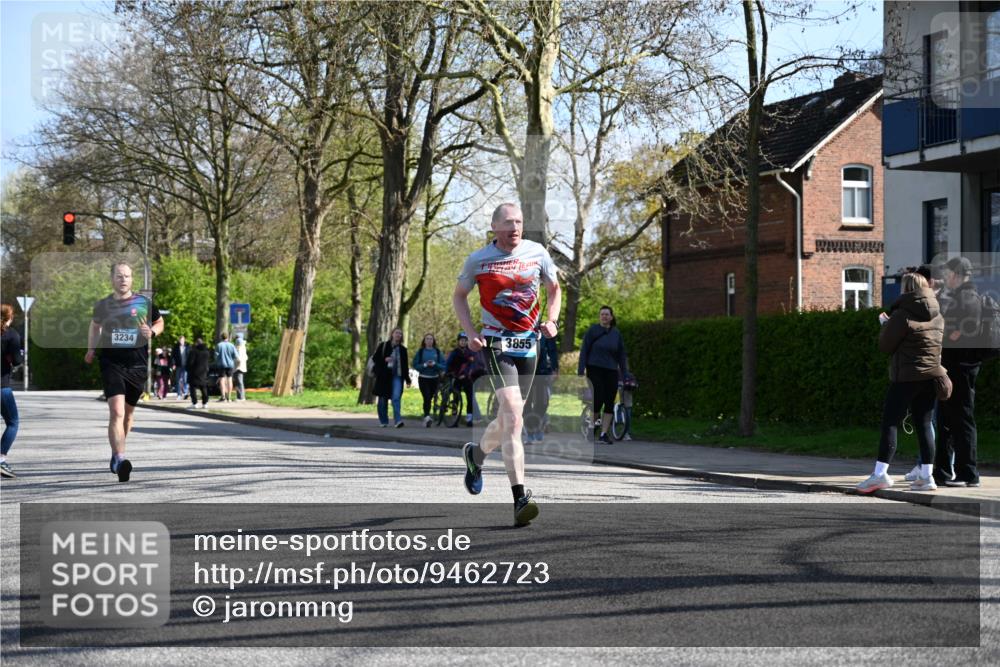 12.04.2026 - 45. Internationalen Wilhelmsburger Insellauf J. Mangold http://msf.ph/oto/9462723 12.04.2026 10:50:14 Ziel 4929, 4634, 3186, 3326, 3556, 3228, 5041, 5033, 4435, 2720, 3234, 3855, 2154, 3608, 4903, 2496, 2198, 2197 meine-sportfotos.de