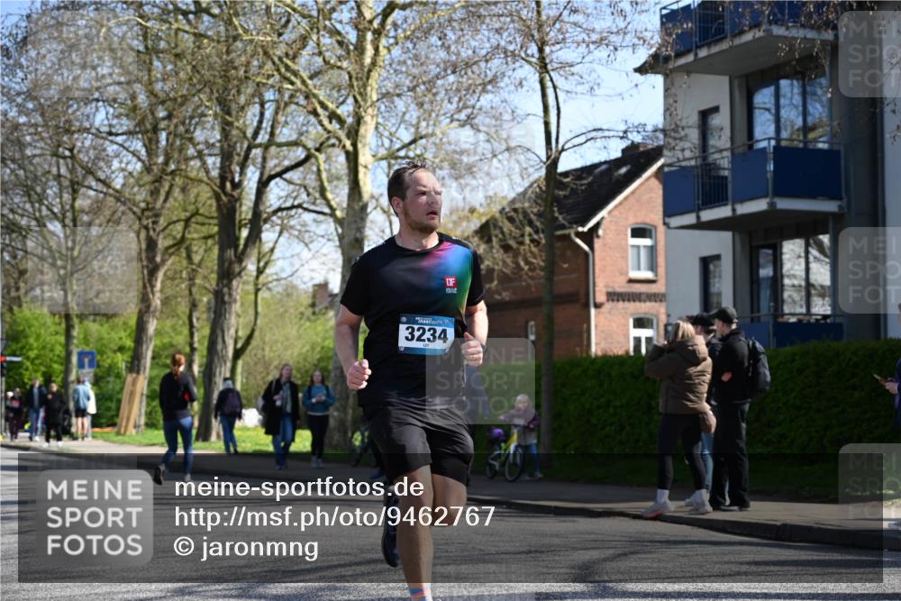 12.04.2026 - 45. Internationalen Wilhelmsburger Insellauf J. Mangold http://msf.ph/oto/9462767 12.04.2026 10:50:17 Ziel 4634, 3186, 3326, 3556, 3228, 5041, 5033, 4435, 2720, 3234, 3855, 2154, 3608, 4903, 2496, 2198, 2197, 2198, 2197 meine-sportfotos.de