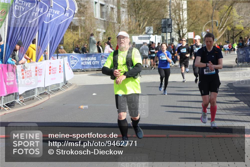 12.04.2026 - 45. Internationalen Wilhelmsburger Insellauf Strokosch-Dieckow http://msf.ph/oto/9462771 12.04.2026 11:11:40 Ziel 2673, 2326, 4633, 2867 meine-sportfotos.de