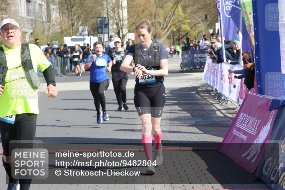 12.04.2026 - 45. Internationalen Wilhelmsburger Insellauf Strokosch-Dieckow http://msf.ph/oto/9462804 12.04.2026 11:11:42 Ziel 2673, 2326, 4633, 2867 meine-sportfotos.de