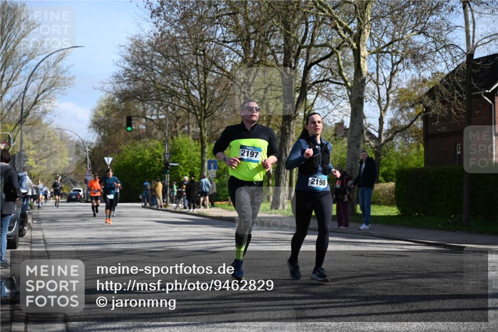 12.04.2026 - 45. Internationalen Wilhelmsburger Insellauf J. Mangold http://msf.ph/oto/9462829 12.04.2026 10:50:44 Ziel 4903, 2496, 2198, 2197, 3039, 3550, 4659, 2935, 5823, 2762, 5618, 4756, 2506, 3996, 5608, 2598, 3049, 4263 meine-sportfotos.de