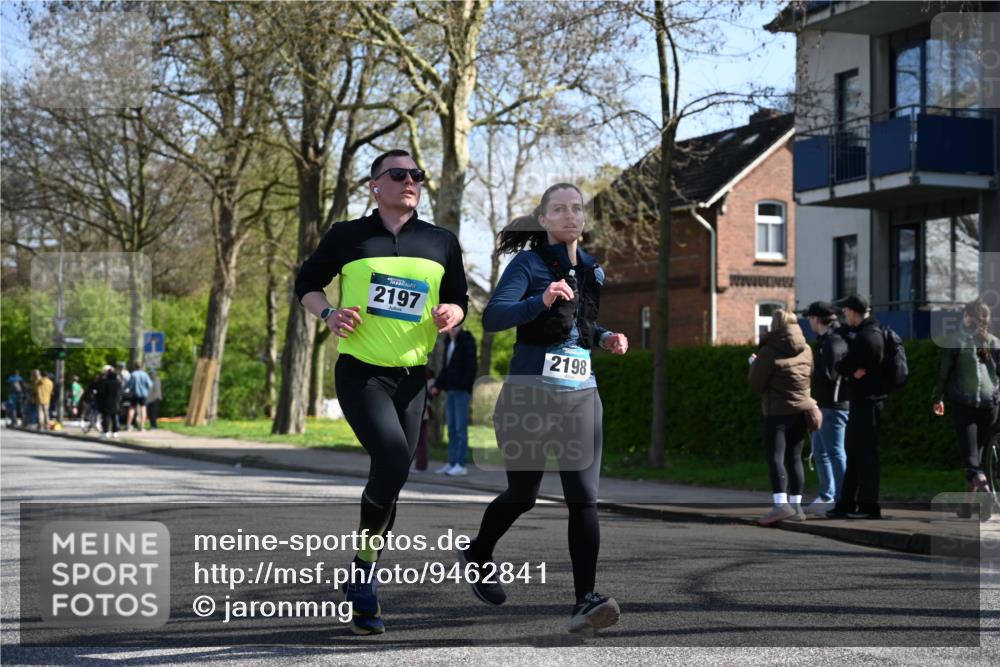 12.04.2026 - 45. Internationalen Wilhelmsburger Insellauf J. Mangold http://msf.ph/oto/9462841 12.04.2026 10:50:44 Ziel 4903, 2496, 2198, 2197, 3039, 3550, 4659, 2935, 5823, 2762, 5618, 4756, 2506, 3996, 5608, 2598, 3049, 4263 meine-sportfotos.de