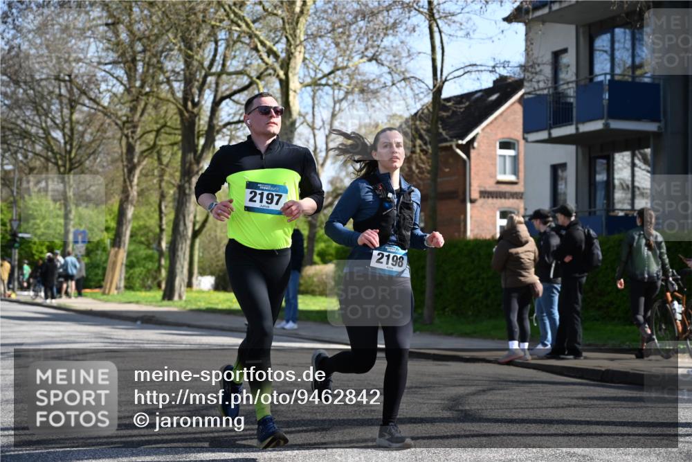 12.04.2026 - 45. Internationalen Wilhelmsburger Insellauf J. Mangold http://msf.ph/oto/9462842 12.04.2026 10:50:44 Ziel 4903, 2496, 2198, 2197, 3039, 3550, 4659, 2935, 5823, 2762, 5618, 4756, 2506, 3996, 5608, 2598, 3049, 4263 meine-sportfotos.de
