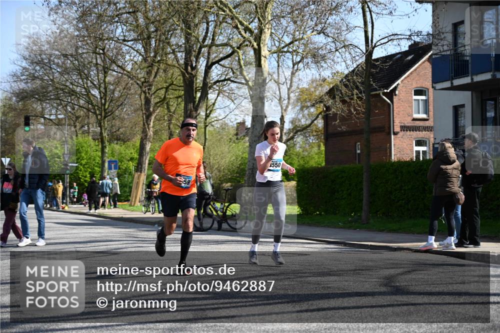 12.04.2026 - 45. Internationalen Wilhelmsburger Insellauf J. Mangold http://msf.ph/oto/9462887 12.04.2026 10:50:53 Ziel 2198, 2197, 3039, 3550, 4659, 2935, 5823, 2762, 5618, 4756, 2506, 3996, 5608, 2598, 3049, 3049, 4263, 5769, 3572, 4503 meine-sportfotos.de