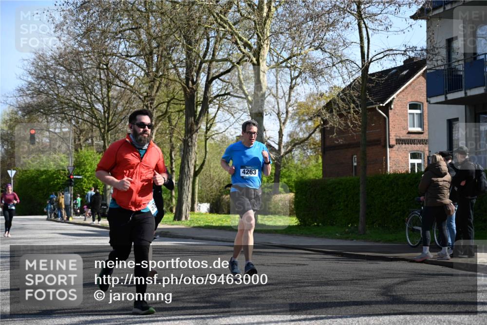 12.04.2026 - 45. Internationalen Wilhelmsburger Insellauf J. Mangold http://msf.ph/oto/9463000 12.04.2026 10:51:16 Ziel 2762, 5618, 4756, 2506, 3996, 5608, 2598, 3049, 4263, 5769, 3572, 4503, 3183, 3567, 2729, 5553, 2837, 4541, 2432 meine-sportfotos.de