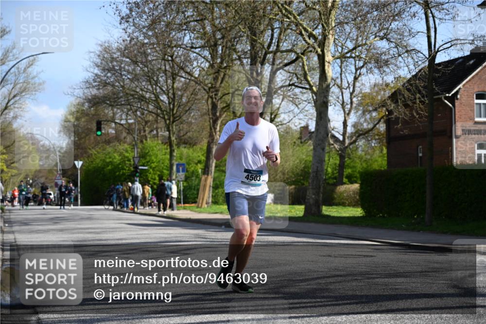 12.04.2026 - 45. Internationalen Wilhelmsburger Insellauf J. Mangold http://msf.ph/oto/9463039 12.04.2026 10:51:29 Ziel 3049, 4263, 5769, 3572, 4503, 3183, 3567, 2729, 5553, 2837, 4541, 2432, 4414, 4414, 5671, 4596, 4024, 5789, 3151, 3674, 3184 meine-sportfotos.de