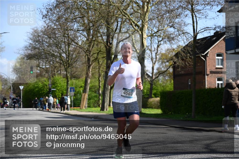 12.04.2026 - 45. Internationalen Wilhelmsburger Insellauf J. Mangold http://msf.ph/oto/9463045 12.04.2026 10:51:29 Ziel 3049, 4263, 5769, 3572, 4503, 3183, 3567, 2729, 5553, 2837, 4541, 2432, 4414, 4414, 5671, 4596, 4024, 5789, 3151, 3674, 3184 meine-sportfotos.de