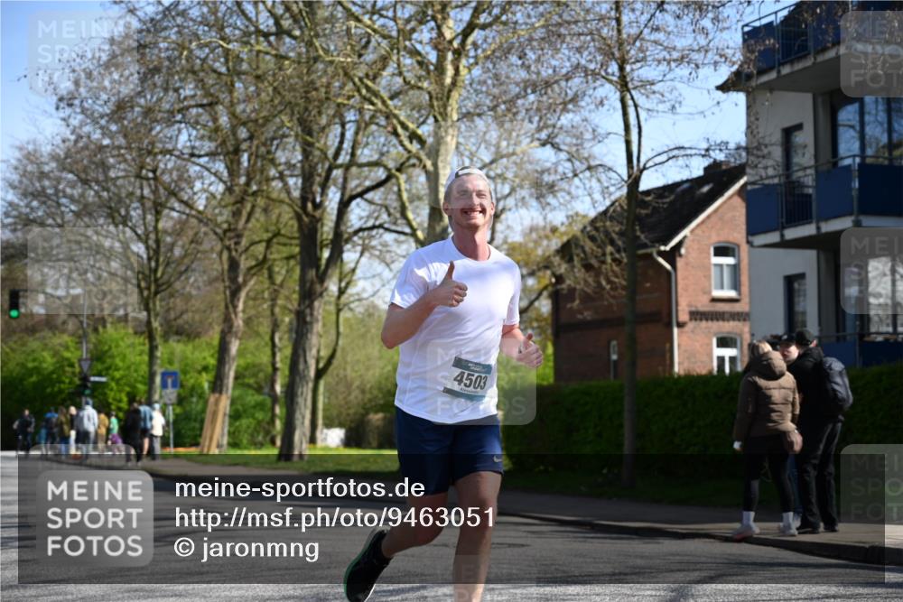 12.04.2026 - 45. Internationalen Wilhelmsburger Insellauf J. Mangold http://msf.ph/oto/9463051 12.04.2026 10:51:29 Ziel 3049, 4263, 5769, 3572, 4503, 3183, 3567, 2729, 5553, 2837, 4541, 2432, 4414, 4414, 5671, 4596, 4024, 5789, 3151, 3674, 3184 meine-sportfotos.de