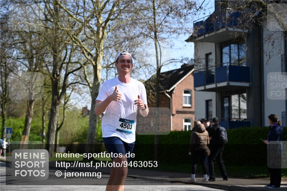 12.04.2026 - 45. Internationalen Wilhelmsburger Insellauf J. Mangold http://msf.ph/oto/9463053 12.04.2026 10:51:29 Ziel 3049, 4263, 5769, 3572, 4503, 3183, 3567, 2729, 5553, 2837, 4541, 2432, 4414, 4414, 5671, 4596, 4024, 5789, 3151, 3674, 3184 meine-sportfotos.de