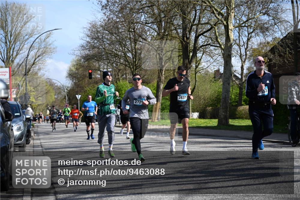 12.04.2026 - 45. Internationalen Wilhelmsburger Insellauf J. Mangold http://msf.ph/oto/9463088 12.04.2026 10:51:45 Ziel 3183, 3567, 2729, 5553, 2837, 4541, 2432, 4414, 5671, 4596, 4024, 5789, 3151, 3674, 3184, 3366, 3923, 3887, 3102, 3887, 3102, 3852, 2239, 2256, 2255, 5501, 5574, 4710 meine-sportfotos.de