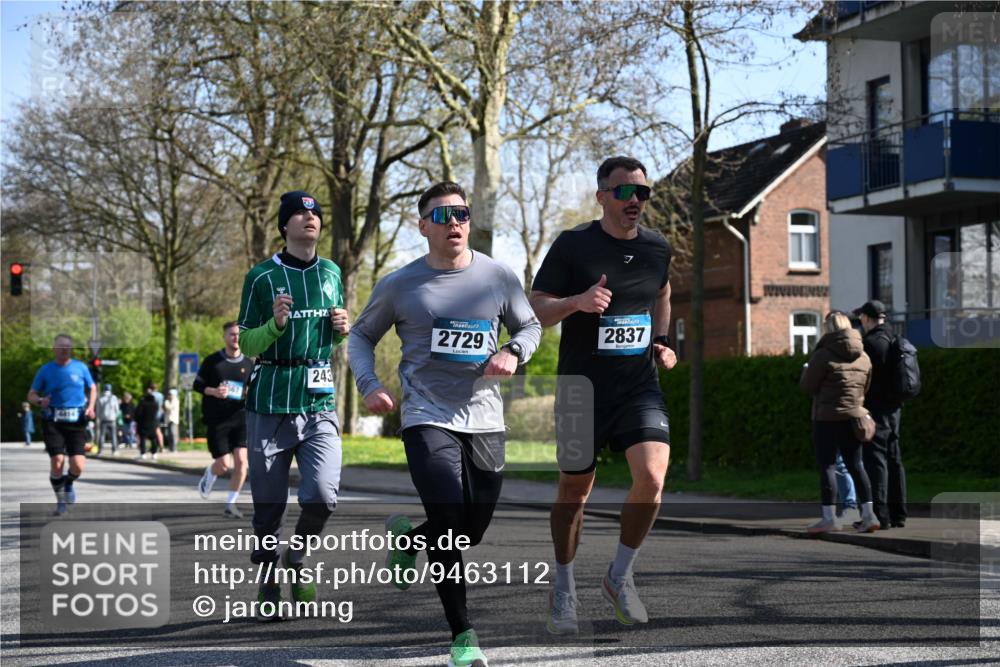 12.04.2026 - 45. Internationalen Wilhelmsburger Insellauf J. Mangold http://msf.ph/oto/9463112 12.04.2026 10:51:46 Ziel 3183, 3567, 2729, 5553, 2837, 4541, 2432, 4414, 5671, 4596, 4596, 4024, 5789, 3151, 3674, 3184, 3366, 3923, 3887, 3102, 3852, 2239, 2256, 2255, 5501, 5574, 4710 meine-sportfotos.de
