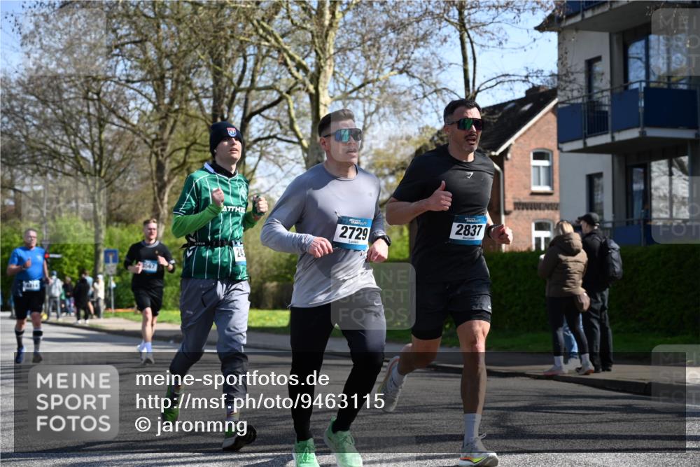 12.04.2026 - 45. Internationalen Wilhelmsburger Insellauf J. Mangold http://msf.ph/oto/9463115 12.04.2026 10:51:46 Ziel 3183, 3567, 2729, 5553, 2837, 4541, 2432, 4414, 5671, 4596, 4596, 4024, 5789, 3151, 3674, 3184, 3366, 3923, 3887, 3102, 3852, 2239, 2256, 2255, 5501, 5574, 4710 meine-sportfotos.de