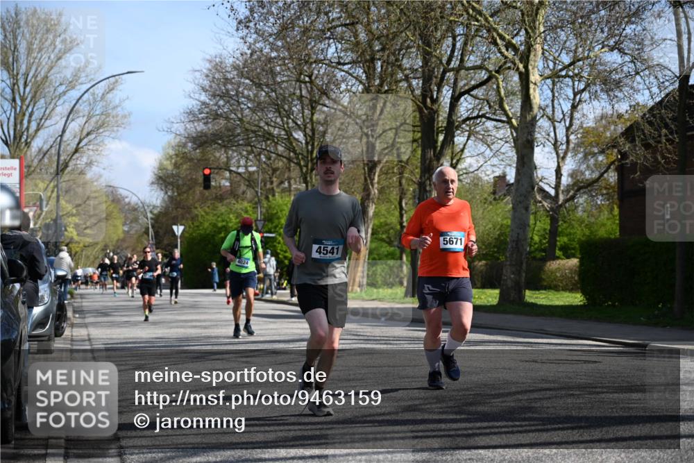 12.04.2026 - 45. Internationalen Wilhelmsburger Insellauf J. Mangold http://msf.ph/oto/9463159 12.04.2026 10:51:53 Ziel 3183, 3567, 2729, 5553, 2837, 4541, 2432, 4414, 5671, 4596, 4024, 5789, 3151, 3674, 3184, 3184, 3366, 3923, 3887, 3102, 3852, 2239, 2256, 2255, 2256, 2255, 5501, 5574, 4710, 4689, 4836 meine-sportfotos.de