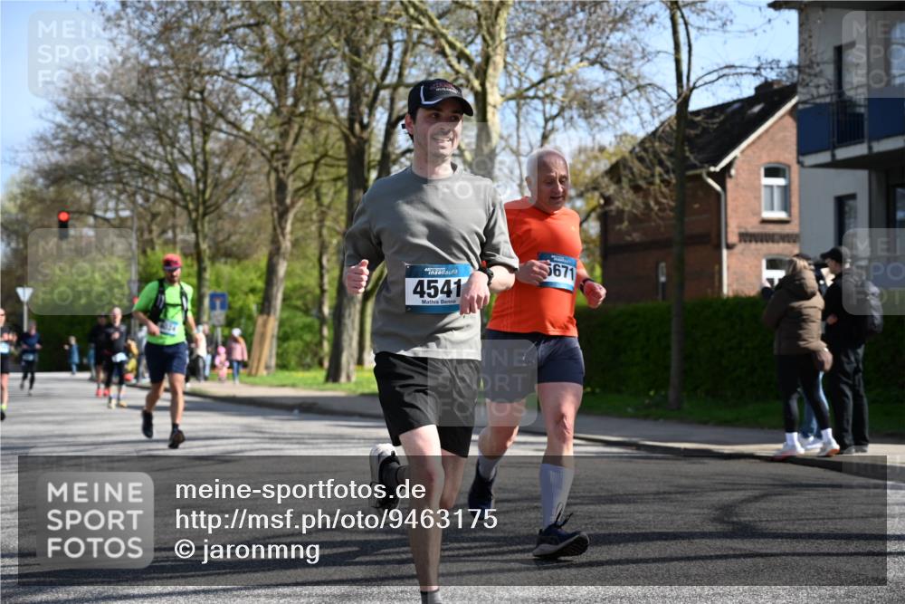 12.04.2026 - 45. Internationalen Wilhelmsburger Insellauf J. Mangold http://msf.ph/oto/9463175 12.04.2026 10:51:54 Ziel 3183, 3567, 2729, 5553, 2837, 4541, 2432, 4414, 5671, 4596, 4024, 5789, 3151, 3674, 3184, 3366, 3923, 3887, 3102, 3852, 2239, 2256, 2255, 5501, 5574, 5501, 5574, 4710, 4689, 4836, 3291 meine-sportfotos.de