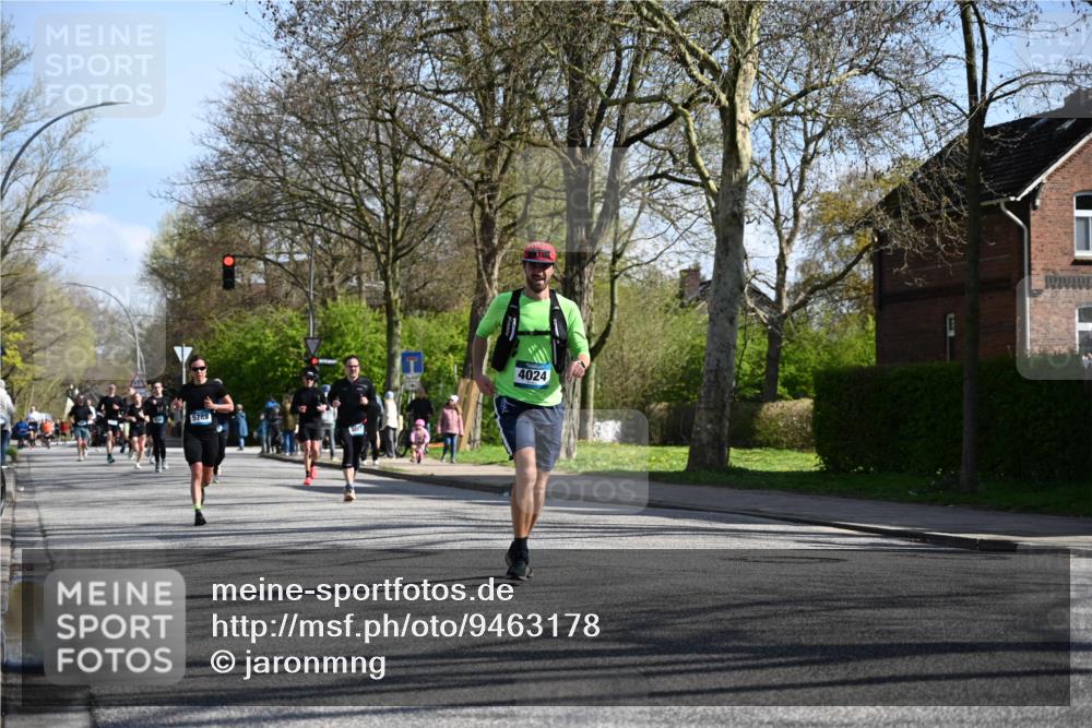 12.04.2026 - 45. Internationalen Wilhelmsburger Insellauf J. Mangold http://msf.ph/oto/9463178 12.04.2026 10:51:56 Ziel 3567, 2729, 5553, 2837, 4541, 2432, 4414, 5671, 4596, 4024, 5789, 3151, 3674, 3184, 3366, 3923, 3923, 3887, 3102, 3852, 2239, 2256, 2255, 5501, 5574, 4710, 4710, 4689, 4836, 3291 meine-sportfotos.de