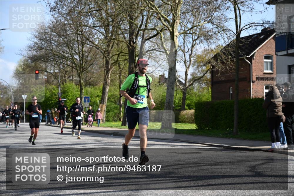 12.04.2026 - 45. Internationalen Wilhelmsburger Insellauf J. Mangold http://msf.ph/oto/9463187 12.04.2026 10:51:57 Ziel 3567, 2729, 5553, 2837, 4541, 2432, 4414, 5671, 4596, 4024, 5789, 3151, 3674, 3184, 3366, 3923, 3887, 3102, 3887, 3102, 3852, 2239, 2256, 2255, 5501, 5574, 4710, 4689, 4836, 3291, 5284 meine-sportfotos.de