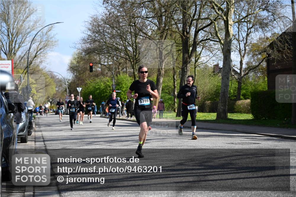 12.04.2026 - 45. Internationalen Wilhelmsburger Insellauf J. Mangold http://msf.ph/oto/9463201 12.04.2026 10:51:59 Ziel 2729, 5553, 2837, 4541, 2432, 4414, 5671, 4596, 4024, 5789, 3151, 3674, 3184, 3366, 3923, 3887, 3102, 3852, 2239, 2256, 2255, 5501, 5574, 4710, 4689, 4836, 3291, 5284, 3577 meine-sportfotos.de