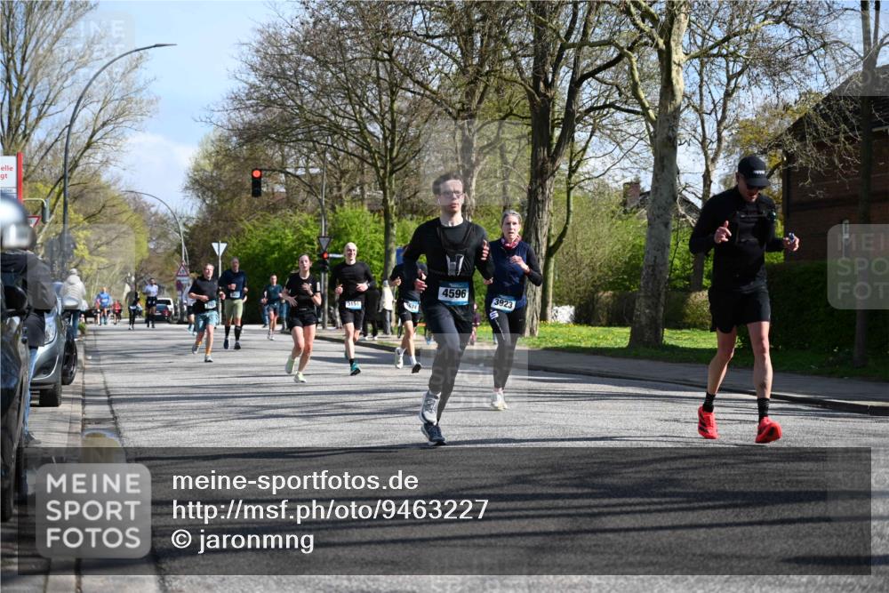 12.04.2026 - 45. Internationalen Wilhelmsburger Insellauf J. Mangold http://msf.ph/oto/9463227 12.04.2026 10:52:03 Ziel 4414, 5671, 4596, 4024, 5789, 3151, 3674, 3184, 3366, 3923, 3887, 3102, 3852, 2239, 2256, 2255, 5501, 5574, 4710, 4689, 4836, 3291, 5284, 3577, 2625, 4008, 3237 meine-sportfotos.de