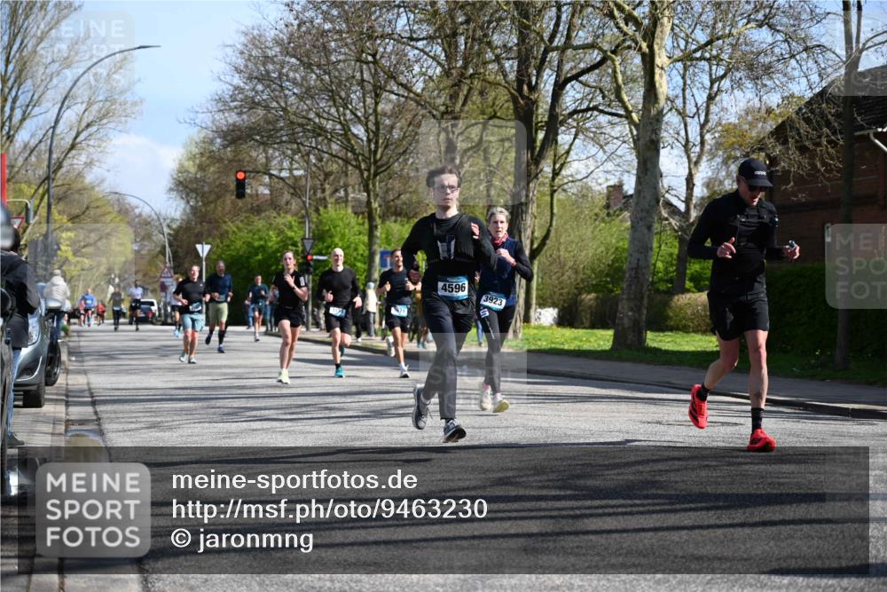 12.04.2026 - 45. Internationalen Wilhelmsburger Insellauf J. Mangold http://msf.ph/oto/9463230 12.04.2026 10:52:03 Ziel 4414, 5671, 4596, 4024, 5789, 3151, 3674, 3184, 3366, 3923, 3887, 3102, 3852, 2239, 2256, 2255, 5501, 5574, 4710, 4689, 4836, 3291, 5284, 3577, 2625, 4008, 3237 meine-sportfotos.de