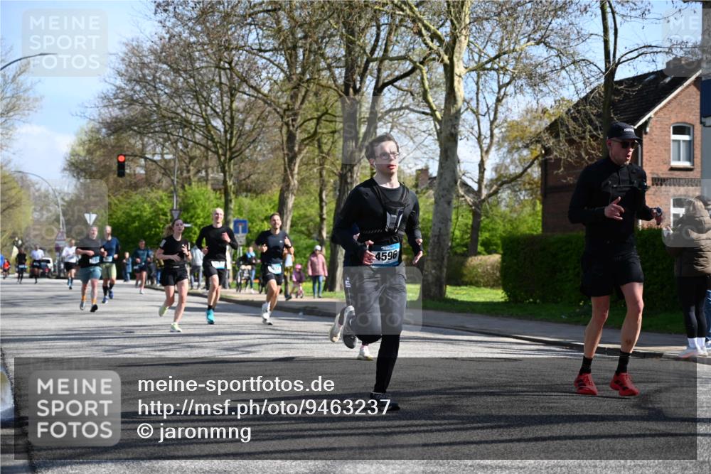 12.04.2026 - 45. Internationalen Wilhelmsburger Insellauf J. Mangold http://msf.ph/oto/9463237 12.04.2026 10:52:04 Ziel 4414, 5671, 4596, 4024, 5789, 3151, 3674, 3184, 3366, 3923, 3887, 3102, 3852, 2239, 3852, 2239, 2256, 2255, 5501, 5574, 4710, 4689, 4836, 3291, 5284, 3577, 2625, 4008, 3237, 5727 meine-sportfotos.de