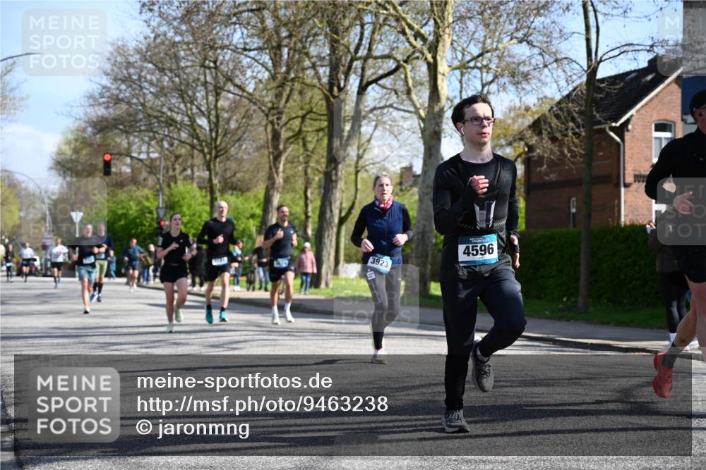 12.04.2026 - 45. Internationalen Wilhelmsburger Insellauf J. Mangold http://msf.ph/oto/9463238 12.04.2026 10:52:04 Ziel 4414, 5671, 4596, 4024, 5789, 3151, 3674, 3184, 3366, 3923, 3887, 3102, 3852, 2239, 3852, 2239, 2256, 2255, 5501, 5574, 4710, 4689, 4836, 3291, 5284, 3577, 2625, 4008, 3237, 5727 meine-sportfotos.de
