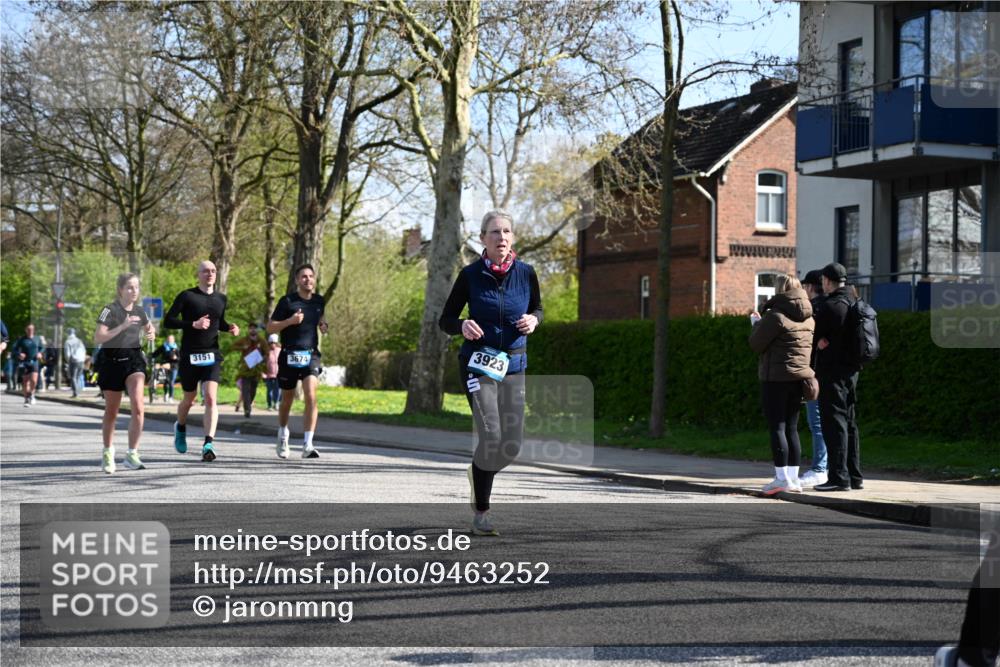 12.04.2026 - 45. Internationalen Wilhelmsburger Insellauf J. Mangold http://msf.ph/oto/9463252 12.04.2026 10:52:05 Ziel 4414, 5671, 4596, 4024, 5789, 3151, 3674, 3184, 3366, 3923, 3887, 3102, 3852, 2239, 2256, 2255, 2256, 2255, 5501, 5574, 4710, 4689, 4836, 3291, 5284, 3577, 2625, 4008, 3237, 5727 meine-sportfotos.de