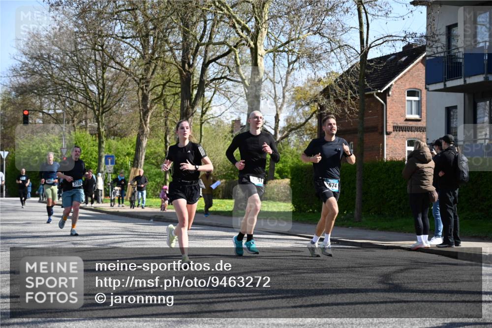 12.04.2026 - 45. Internationalen Wilhelmsburger Insellauf J. Mangold http://msf.ph/oto/9463272 12.04.2026 10:52:07 Ziel 5671, 4596, 4024, 5789, 3151, 3674, 3184, 3366, 3923, 3887, 3102, 3852, 2239, 2256, 2255, 5501, 5574, 4710, 4689, 4836, 3291, 5284, 3577, 2625, 4008, 3237, 5727 meine-sportfotos.de