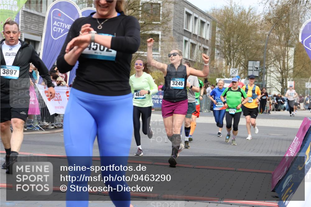 12.04.2026 - 45. Internationalen Wilhelmsburger Insellauf Strokosch-Dieckow http://msf.ph/oto/9463290 12.04.2026 13:16:49 Ziel 3220, 4502, 3897, 3245, 4849, 3195, 5275, 5269 meine-sportfotos.de