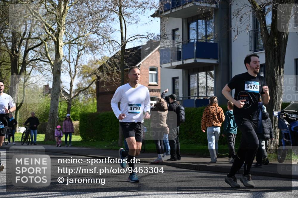 12.04.2026 - 45. Internationalen Wilhelmsburger Insellauf J. Mangold http://msf.ph/oto/9463304 12.04.2026 10:52:18 Ziel 3184, 3366, 3923, 3887, 3102, 3852, 2239, 2256, 2255, 5501, 5574, 4710, 4689, 4836, 3291, 3291, 5284, 3577, 2625, 4008, 3237, 5727, 2746, 2355, 5491, 3576 meine-sportfotos.de
