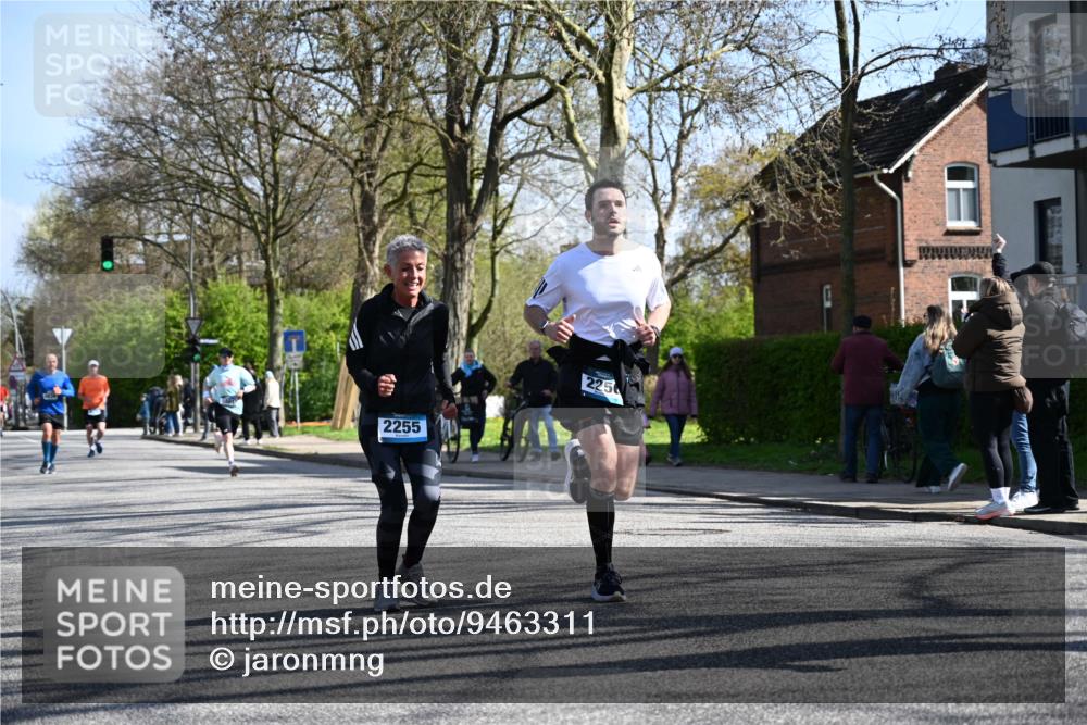 12.04.2026 - 45. Internationalen Wilhelmsburger Insellauf J. Mangold http://msf.ph/oto/9463311 12.04.2026 10:52:19 Ziel 3366, 3923, 3887, 3102, 3852, 2239, 2256, 2255, 5501, 5574, 4710, 4689, 4836, 3291, 5284, 3577, 2625, 4008, 3237, 5727, 2746, 2355, 5491, 3576 meine-sportfotos.de