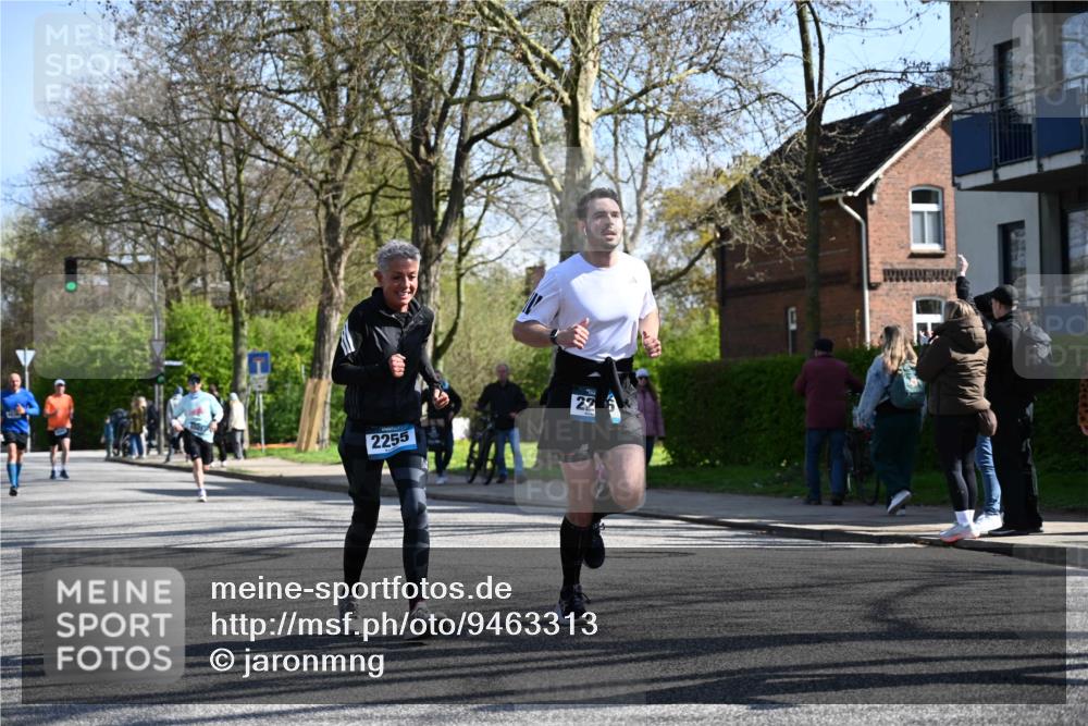 12.04.2026 - 45. Internationalen Wilhelmsburger Insellauf J. Mangold http://msf.ph/oto/9463313 12.04.2026 10:52:19 Ziel 3366, 3923, 3887, 3102, 3852, 2239, 2256, 2255, 5501, 5574, 4710, 4689, 4836, 3291, 5284, 3577, 2625, 4008, 3237, 5727, 2746, 2355, 5491, 3576 meine-sportfotos.de