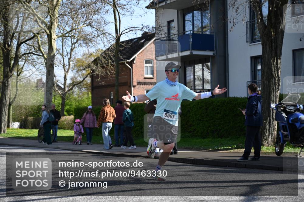 12.04.2026 - 45. Internationalen Wilhelmsburger Insellauf J. Mangold http://msf.ph/oto/9463330 12.04.2026 10:52:24 Ziel 3852, 2239, 2256, 2255, 5501, 5574, 4710, 4689, 4836, 3291, 5284, 3577, 2625, 2625, 4008, 3237, 5727, 2746, 2355, 5491, 3576, 4457, 2978, 2004 meine-sportfotos.de