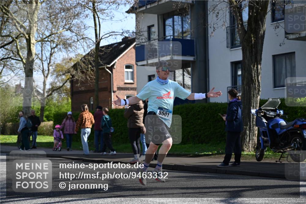12.04.2026 - 45. Internationalen Wilhelmsburger Insellauf J. Mangold http://msf.ph/oto/9463332 12.04.2026 10:52:24 Ziel 3852, 2239, 2256, 2255, 5501, 5574, 4710, 4689, 4836, 3291, 5284, 3577, 2625, 2625, 4008, 3237, 5727, 2746, 2355, 5491, 3576, 4457, 2978, 2004 meine-sportfotos.de
