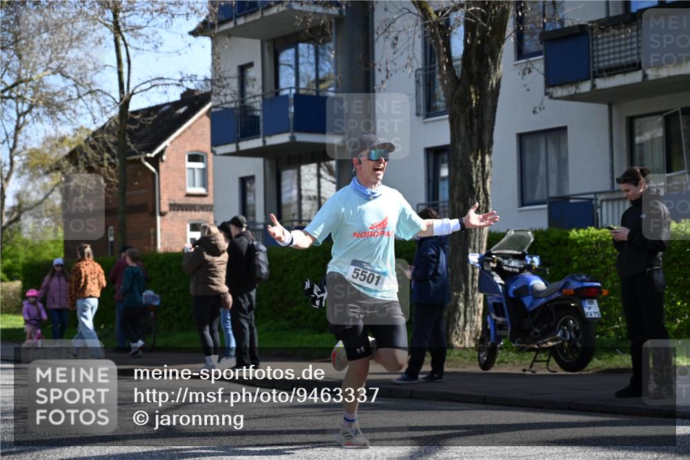 12.04.2026 - 45. Internationalen Wilhelmsburger Insellauf J. Mangold http://msf.ph/oto/9463337 12.04.2026 10:52:24 Ziel 3852, 2239, 2256, 2255, 5501, 5574, 4710, 4689, 4836, 3291, 5284, 3577, 2625, 2625, 4008, 3237, 5727, 2746, 2355, 5491, 3576, 4457, 2978, 2004 meine-sportfotos.de