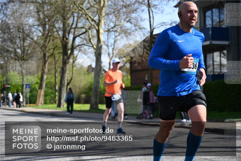 12.04.2026 - 45. Internationalen Wilhelmsburger Insellauf J. Mangold http://msf.ph/oto/9463365 12.04.2026 10:52:27 Ziel 3852, 2239, 2256, 2255, 5501, 5574, 4710, 4689, 4836, 3291, 5284, 3577, 2625, 4008, 3237, 5727, 2746, 2355, 5491, 3576, 4457, 2978, 2004 meine-sportfotos.de