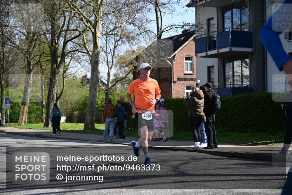 12.04.2026 - 45. Internationalen Wilhelmsburger Insellauf J. Mangold http://msf.ph/oto/9463373 12.04.2026 10:52:28 Ziel 3852, 2239, 2256, 2255, 5501, 5574, 4710, 4689, 4836, 3291, 5284, 3577, 2625, 4008, 3237, 5727, 5727, 2746, 2355, 5491, 3576, 4457, 2978, 2004 meine-sportfotos.de