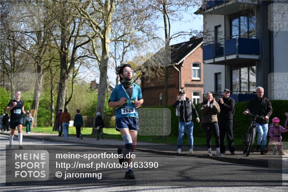 12.04.2026 - 45. Internationalen Wilhelmsburger Insellauf J. Mangold http://msf.ph/oto/9463390 12.04.2026 10:52:38 Ziel 4689, 4836, 3291, 5284, 3577, 2625, 4008, 3237, 5727, 2746, 2355, 5491, 3576, 4457, 2978, 2004, 2162, 4943, 4801, 4802, 5544 meine-sportfotos.de