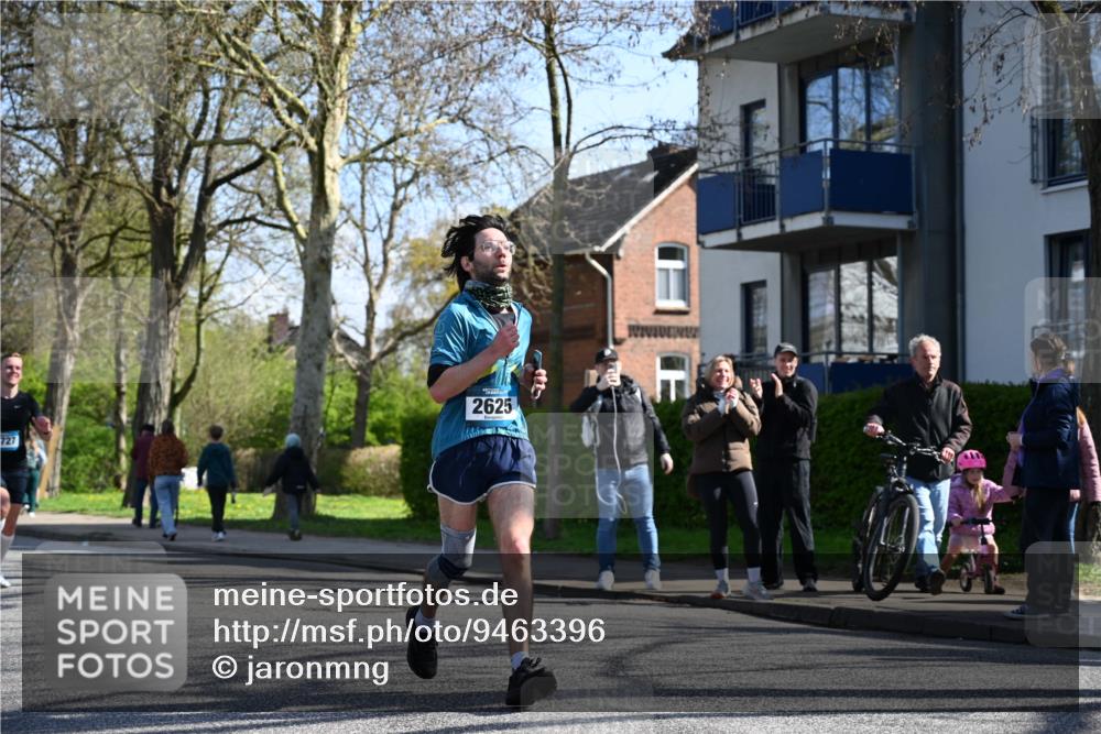 12.04.2026 - 45. Internationalen Wilhelmsburger Insellauf J. Mangold http://msf.ph/oto/9463396 12.04.2026 10:52:39 Ziel 4689, 4836, 3291, 5284, 3577, 2625, 4008, 3237, 5727, 2746, 2355, 5491, 3576, 4457, 2978, 2004, 2162, 4943, 4801, 4802, 5544 meine-sportfotos.de