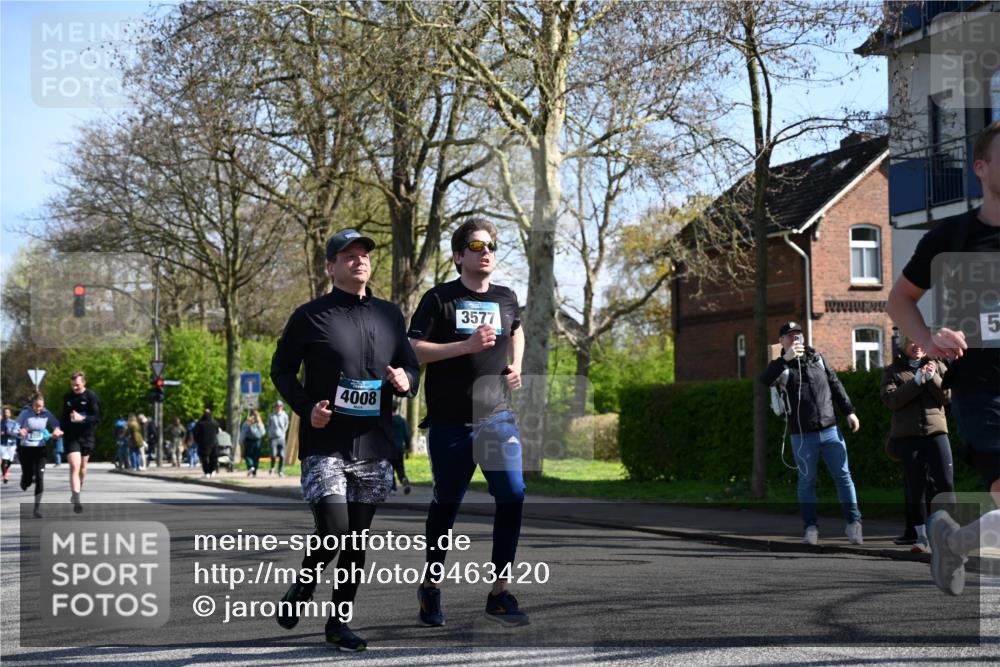 12.04.2026 - 45. Internationalen Wilhelmsburger Insellauf J. Mangold http://msf.ph/oto/9463420 12.04.2026 10:52:42 Ziel 3291, 5284, 3577, 2625, 4008, 3237, 5727, 2746, 2355, 5491, 3576, 3576, 4457, 2978, 2004, 2162, 4943, 4801, 4802, 5544, 4499, 4277, 2600, 5490, 5576 meine-sportfotos.de