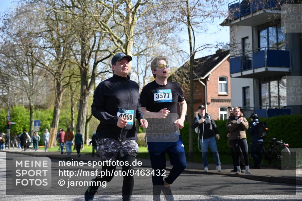12.04.2026 - 45. Internationalen Wilhelmsburger Insellauf J. Mangold http://msf.ph/oto/9463432 12.04.2026 10:52:42 Ziel 3291, 5284, 3577, 2625, 4008, 3237, 5727, 2746, 2355, 5491, 3576, 3576, 4457, 2978, 2004, 2162, 4943, 4801, 4802, 5544, 4499, 4277, 2600, 5490, 5576 meine-sportfotos.de
