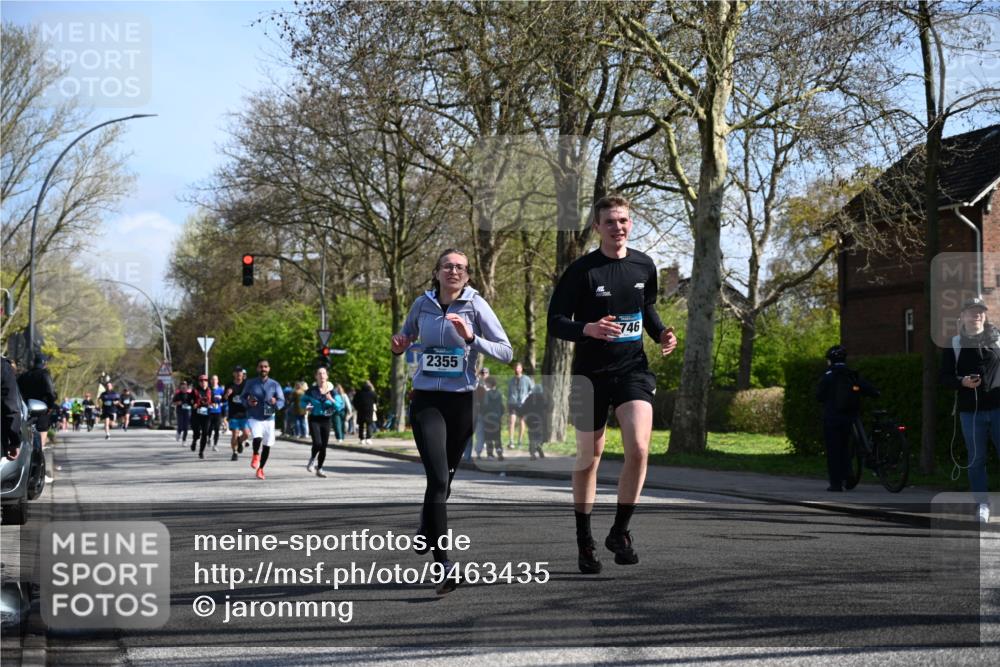 12.04.2026 - 45. Internationalen Wilhelmsburger Insellauf J. Mangold http://msf.ph/oto/9463435 12.04.2026 10:52:47 Ziel 3577, 2625, 4008, 3237, 5727, 2746, 2355, 5491, 3576, 4457, 2978, 2978, 2004, 2162, 4943, 4801, 4802, 5544, 4499, 4277, 2600, 5490, 5576 meine-sportfotos.de